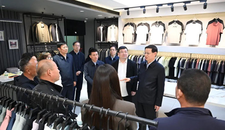 许昆林在鞍山调研并主持召开县（市、区）党